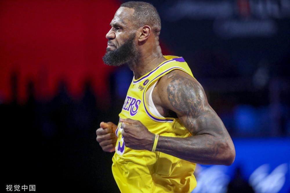 足坛掀起了 足坛掀起了