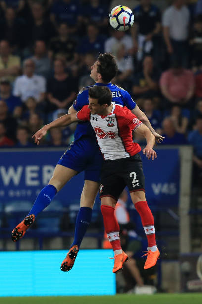 她通过不懈 她通过不懈